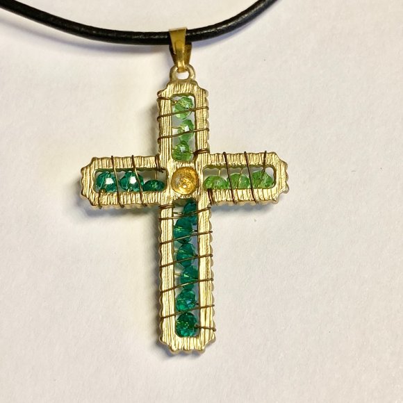 Vintage Gold Bead Cross Pendant Necklace Green Hand Beaded Plated 24" Christian - Picture 5 of 8